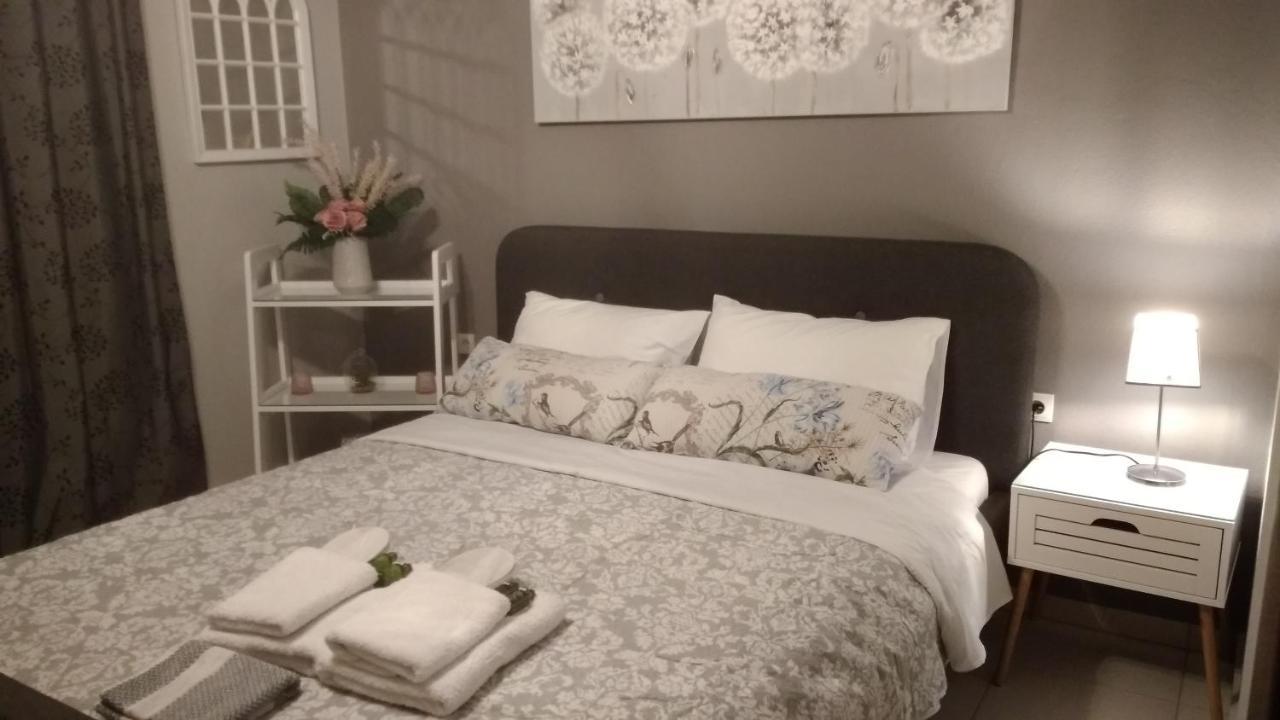 Iris Deluxe Suites 2 Кавала Экстерьер фото