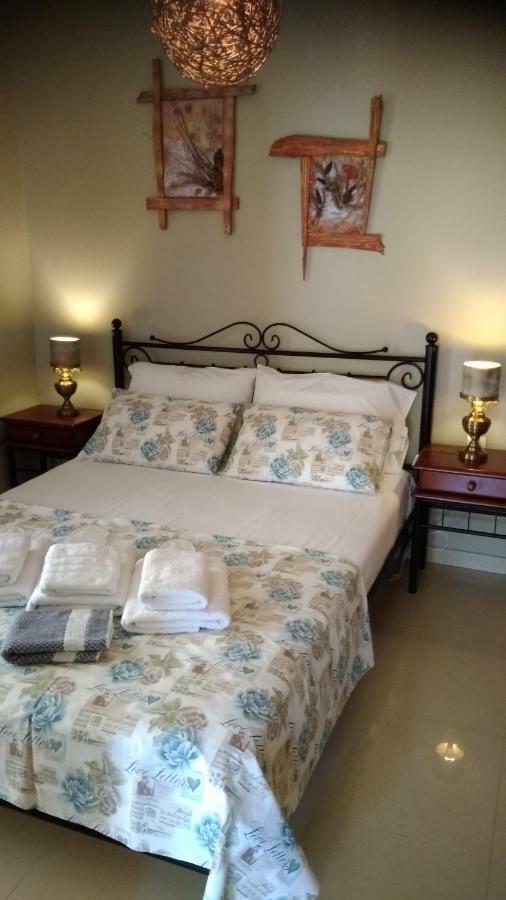 Iris Deluxe Suites 2 Кавала Экстерьер фото